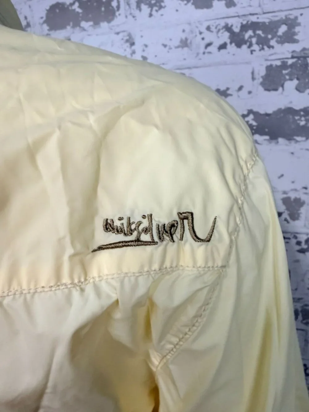 Quiksilver yellow Full-Zip Lightweight Windbreaker Jacket - Men's Size M